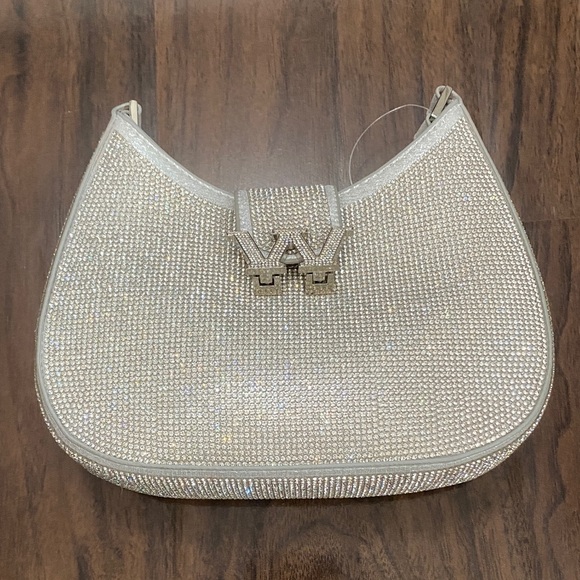 Elegant Silver Women's Shoulder Bag Purse - Picture 2 of 15